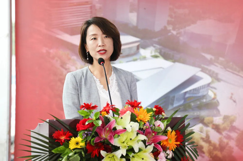济南市中心医院东院区国际医疗中心封顶5.webp.jpg