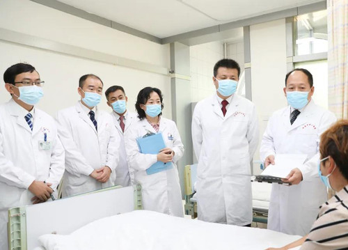 我院乳腺疾病诊疗中心首推多学科会诊1.jpg