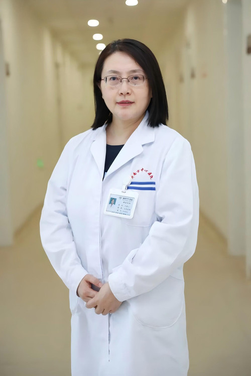 王主任 图片1.jpg